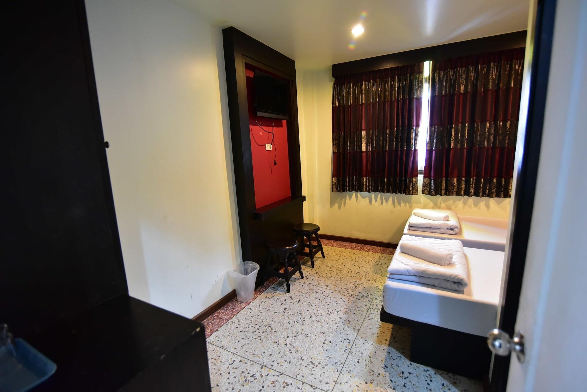 Hotel Thara House Bangkok Exterior foto