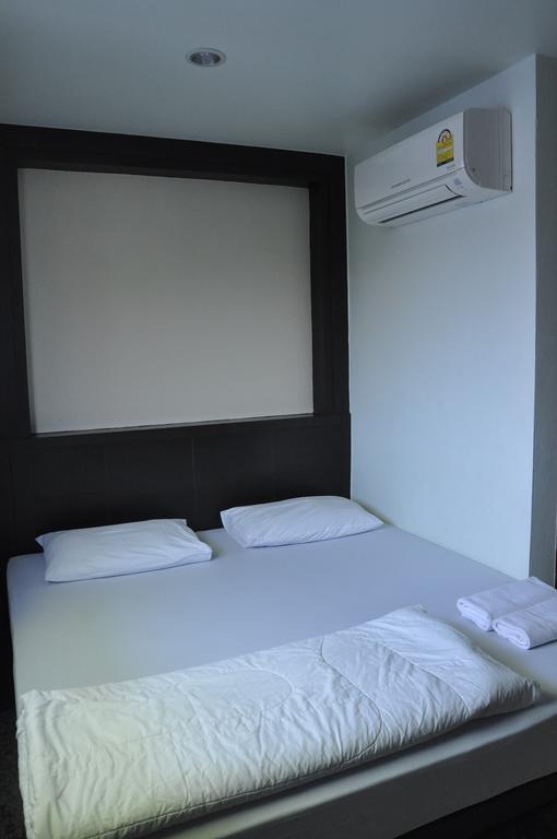 Hotel Thara House Bangkok Exterior foto