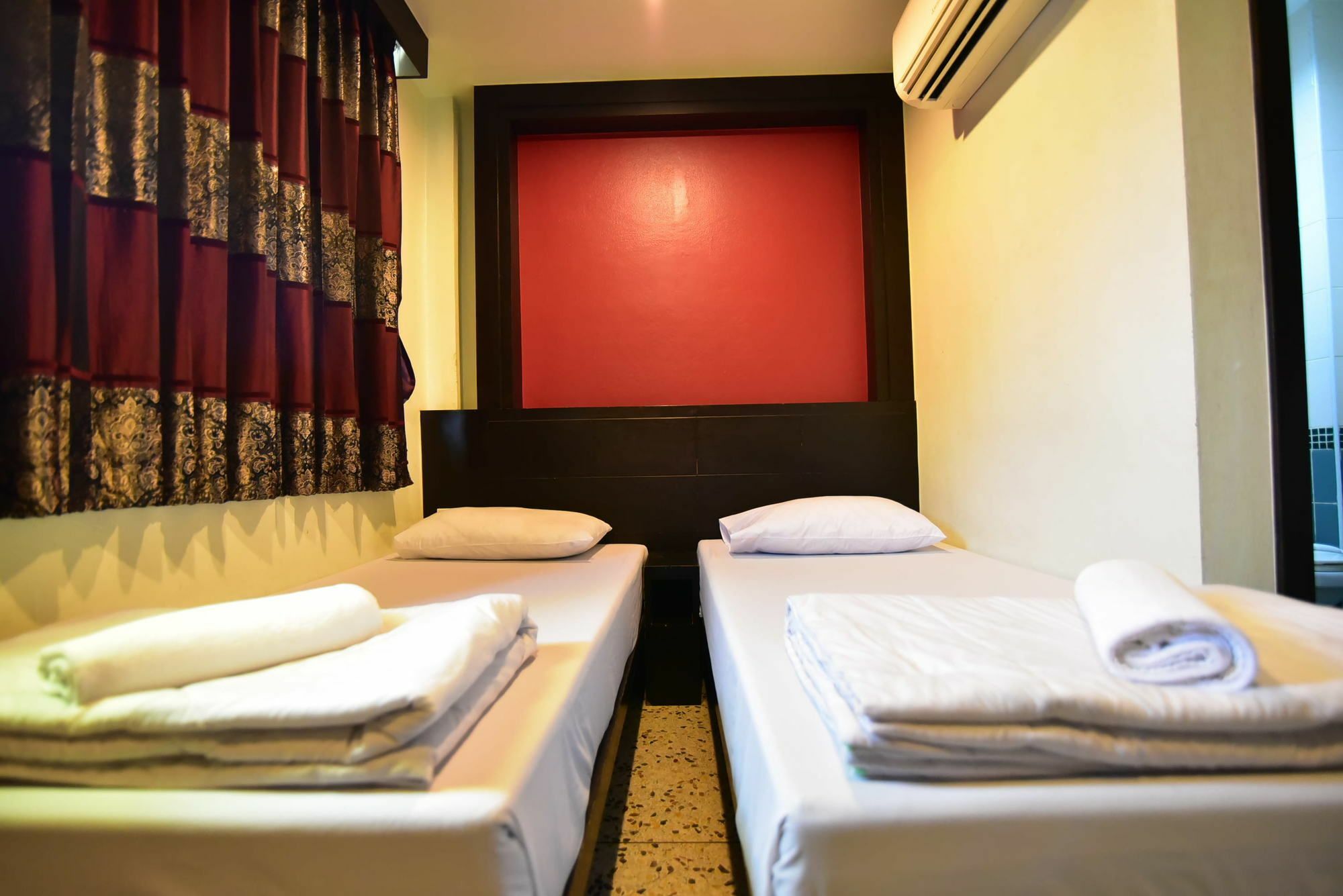 Hotel Thara House Bangkok Exterior foto