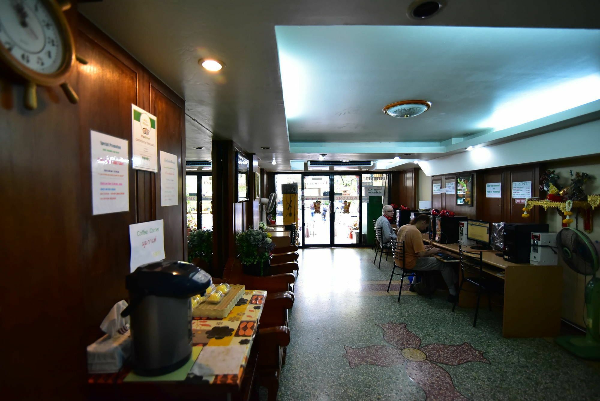 Hotel Thara House Bangkok Exterior foto
