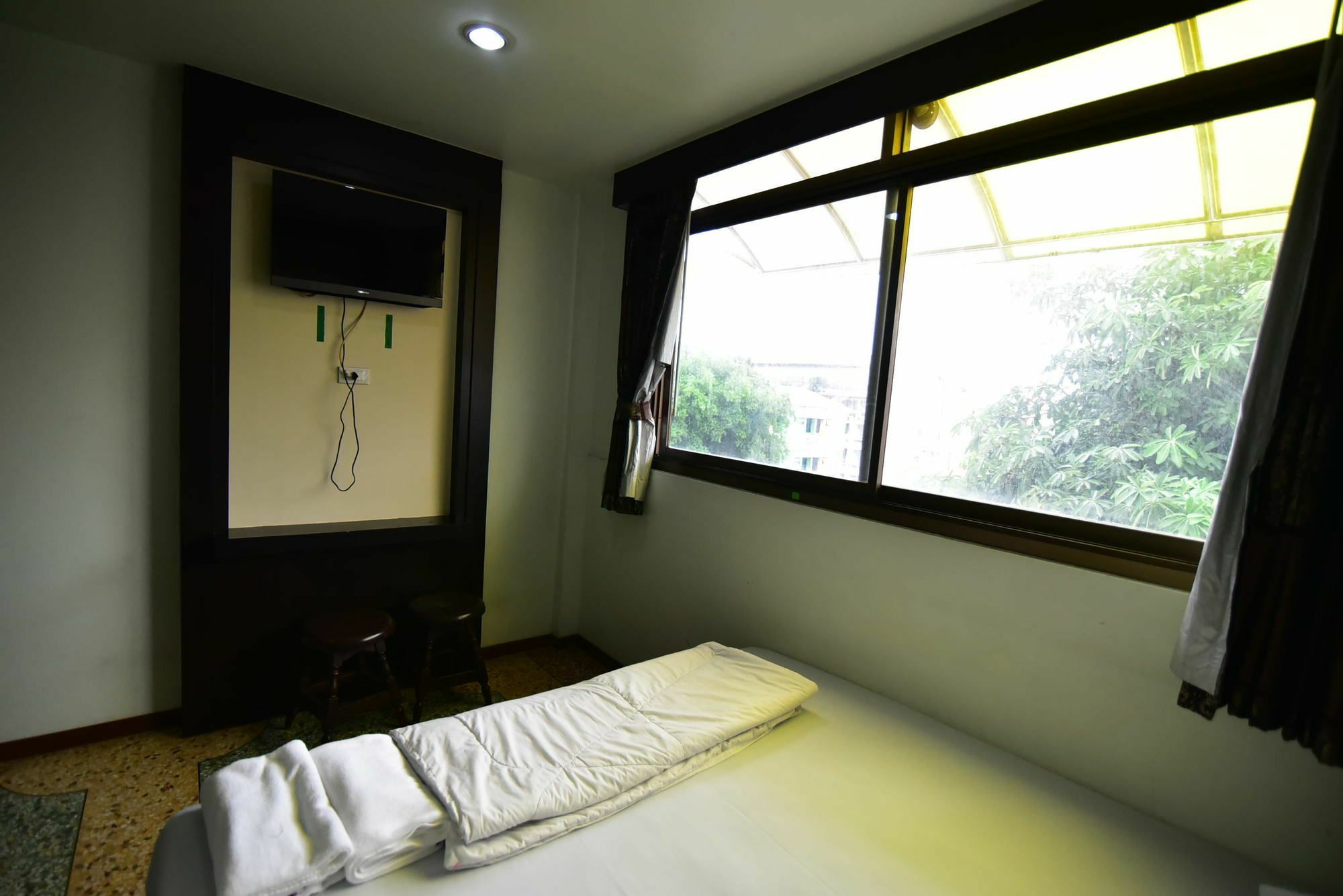 Hotel Thara House Bangkok Exterior foto